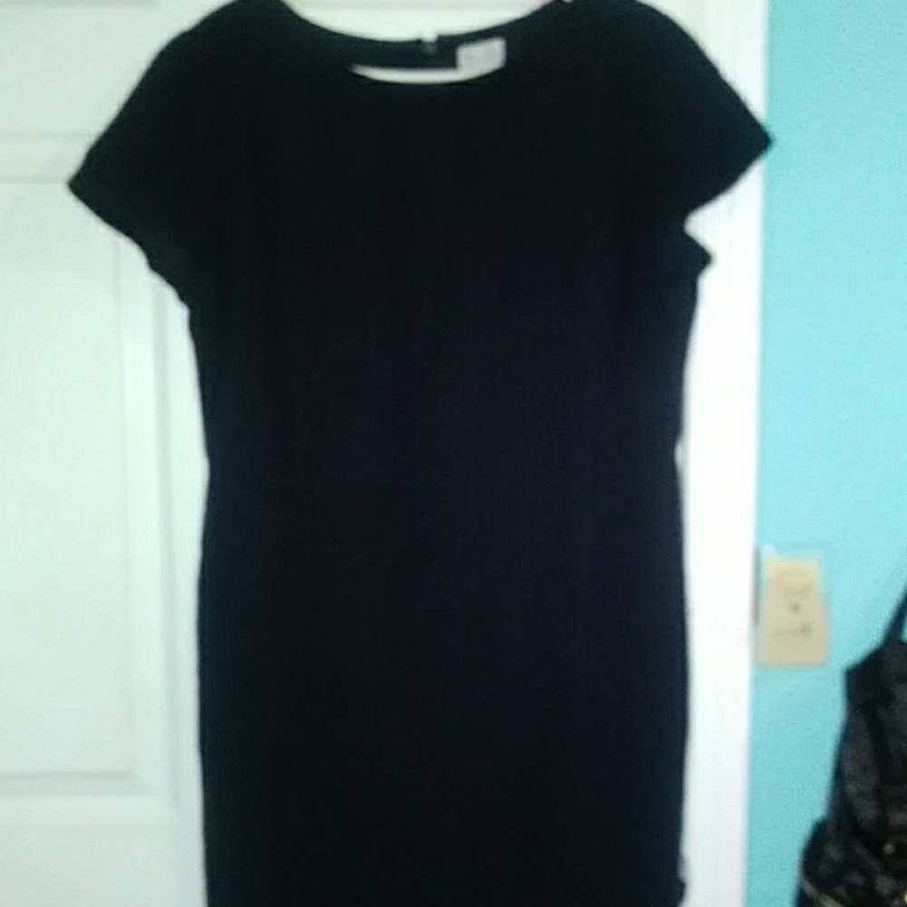 Dress - Picture 4 of 4